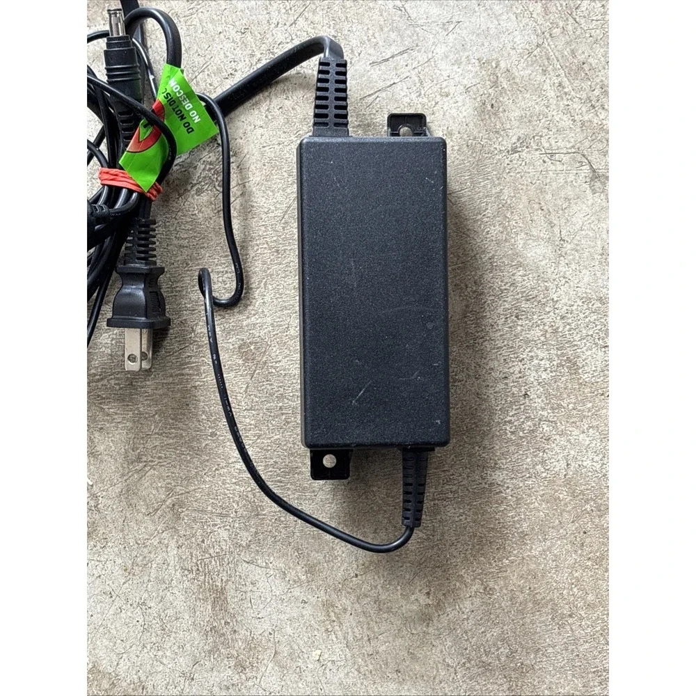 OEM DirecTV EPS10R3-15 12V 1.5A 18W AC Adapter Satellite Receiver Power Supply